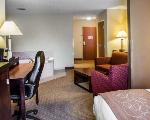 Hotel Comfort Suites Hummelstown