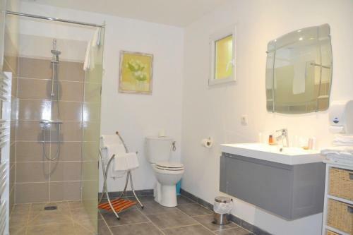 Hotel H�tel Les Grands Ch�nes
