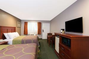 Hotel Super 8 Escondido