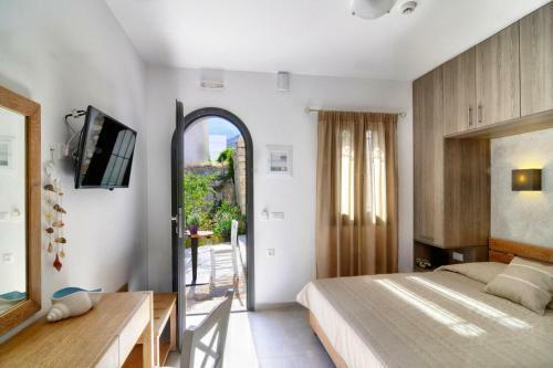 Apartments, Myrtos