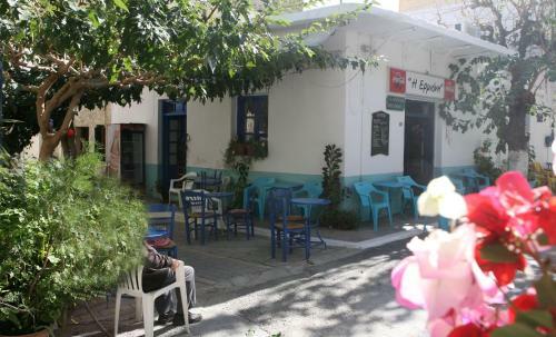 Nikos House New Comfort Apartm And Studio