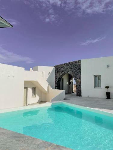 Noir Santorini