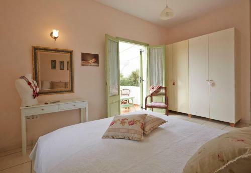 Flower And Crafts - Eco Farm House