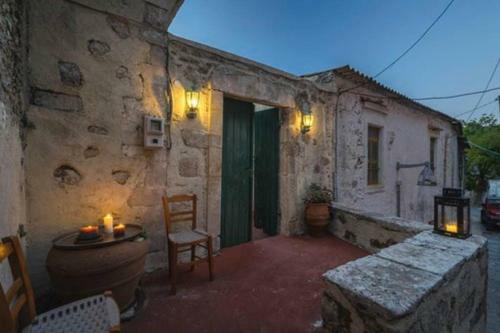 Moundros 1620 Venetian Residence