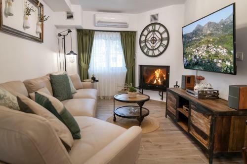 Stoa Luxury House With Unique Jacuzzi Room
