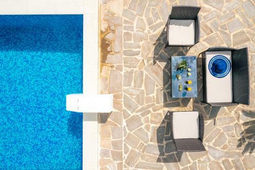 Villa La Isla With Private Pool