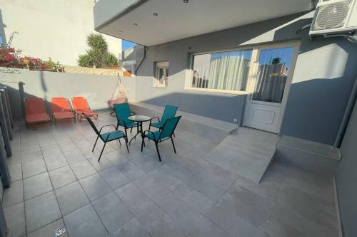 Maxim Deluxe Apartment