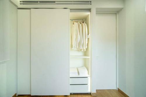 Brand New Luxurious Modern Apartment