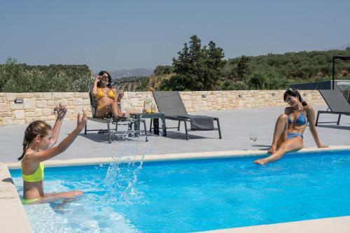 Nikolioudis Luxury Villas