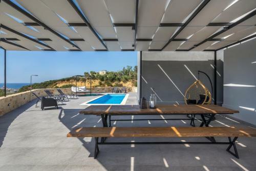Nikolioudis Luxury Villas