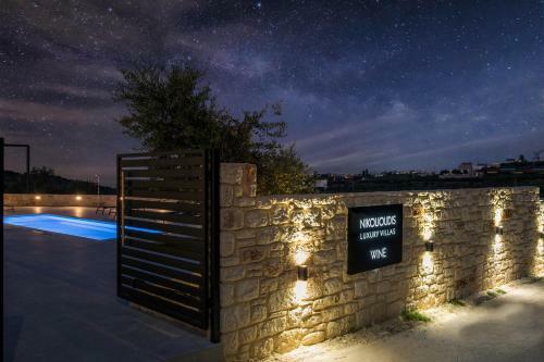 Nikolioudis Luxury Villas