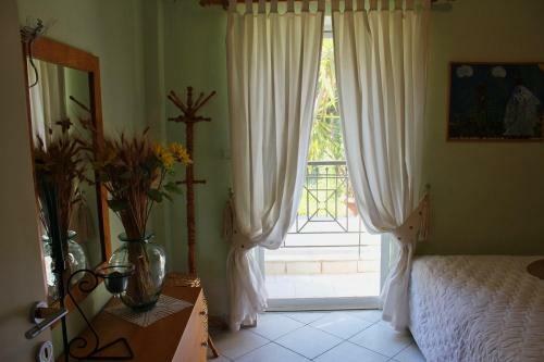 Fokais Beach Apartment