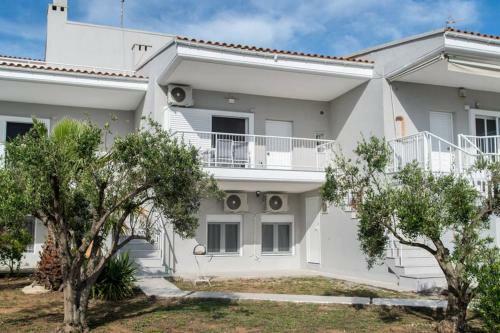 Apartamento Family Maisonette With Pool #2
