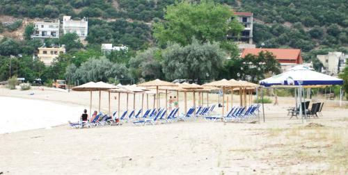 Soula's Sunshine Apartments