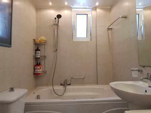 'seaside Paradise' Elegant Apartment In Nea Makri