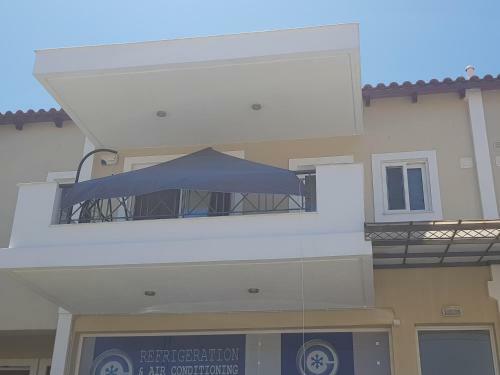 'seaside Paradise' Elegant Apartment In Nea Makri