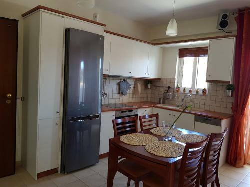'seaside Paradise' Elegant Apartment In Nea Makri