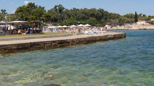 'seaside Paradise' Elegant Apartment In Nea Makri