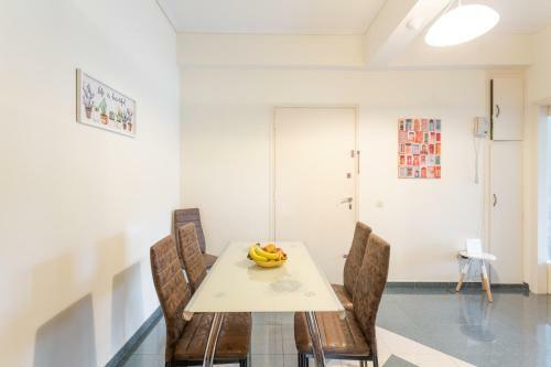 Apartamento Zoumperi Full House