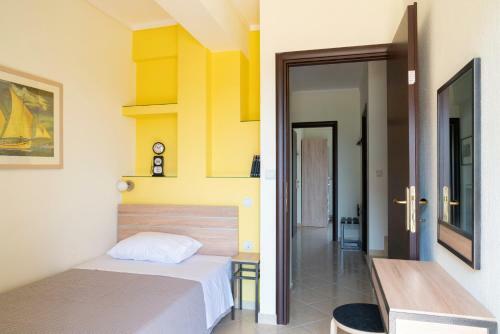 Alexandros Maisonettes & Apartments