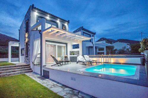 Villa Joy C Deluxe