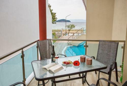 Hostal Rent House Karavi