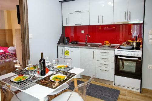 Hostal Rent House Karavi