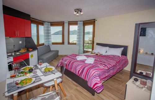 Hostal Rent House Karavi