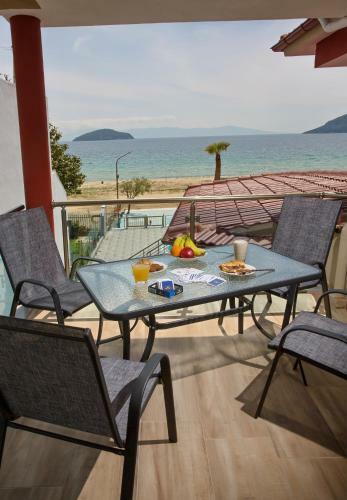 Hostal Rent House Karavi