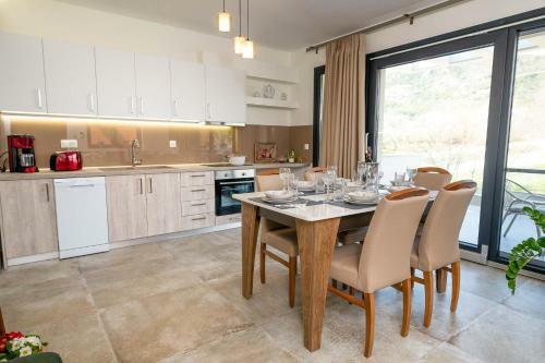 Villa Filos Suites