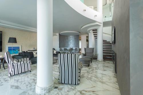 Sapphire Luxury Villa