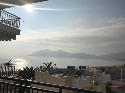 Apartamento Holiday Home Sea Front 2
