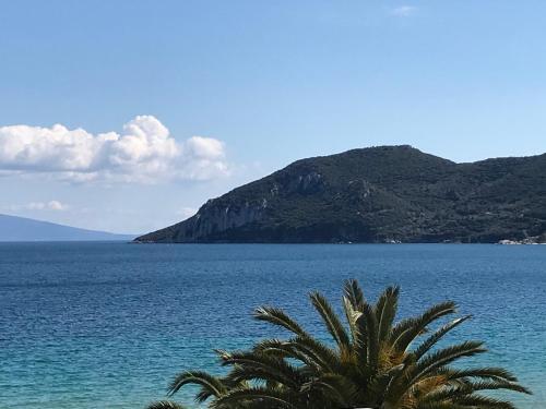Apartamento Holiday Home Sea Front 2