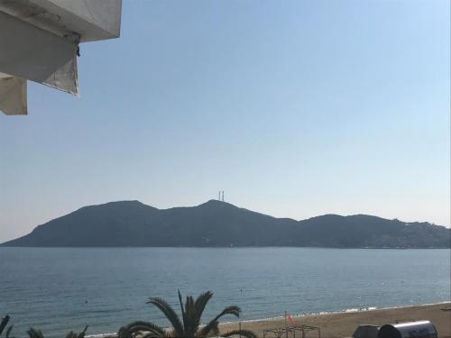 Apartamento Holiday Home Sea Front 2