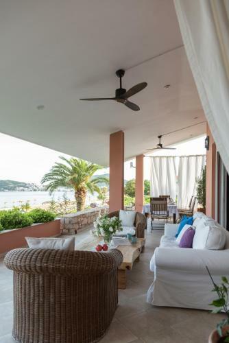 Villa Arethousa