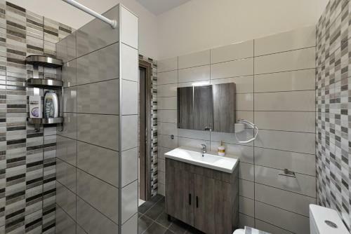 Waterfront Apartments & Studios Ground Floor
