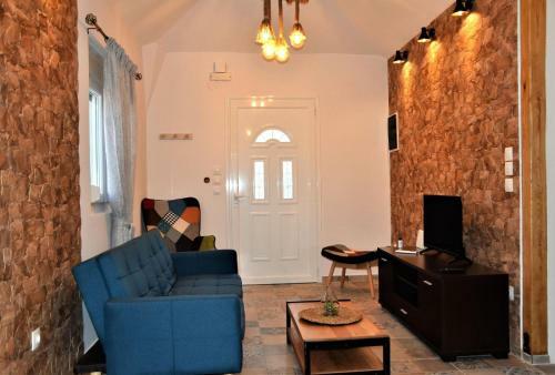 Villa Alexander - Nea Roda Summer Retreat