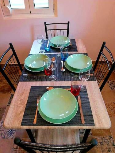 Villa Alexander - Nea Roda Summer Retreat