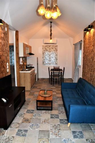 Villa Alexander - Nea Roda Summer Retreat