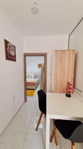 Hostal Only One Studios & Suites Seaside