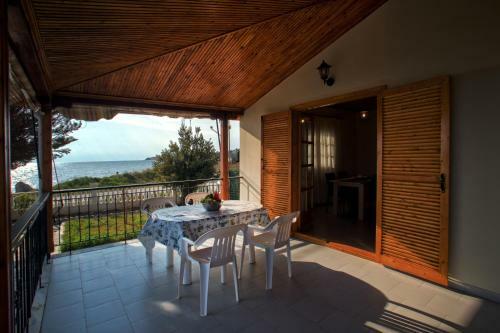 Halkidiki Seafront Beach House