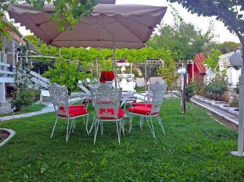 Beautiful Sea Front Villa With 650m2 Garden