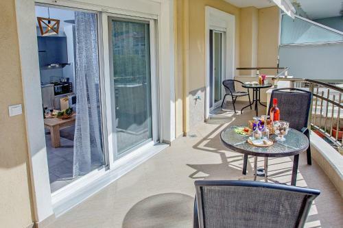 Sun & Sea Luxury Apartment
