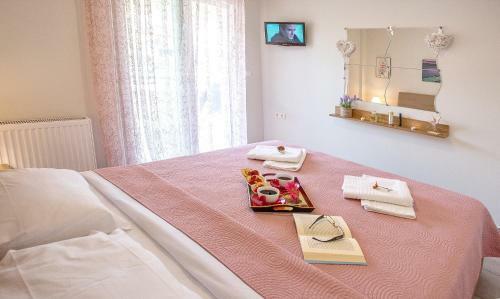 Sun & Sea Luxury Apartment