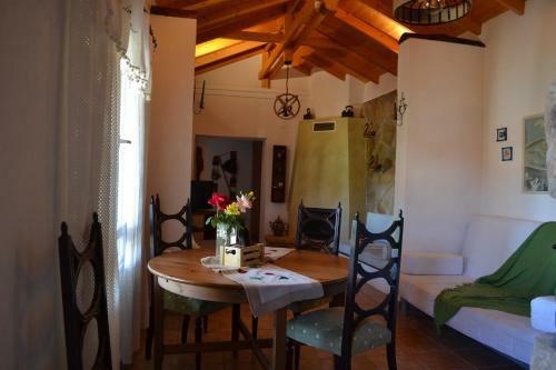 Traditional Villa Nea Peramos