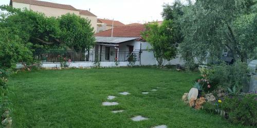 Traditional Villa Nea Peramos
