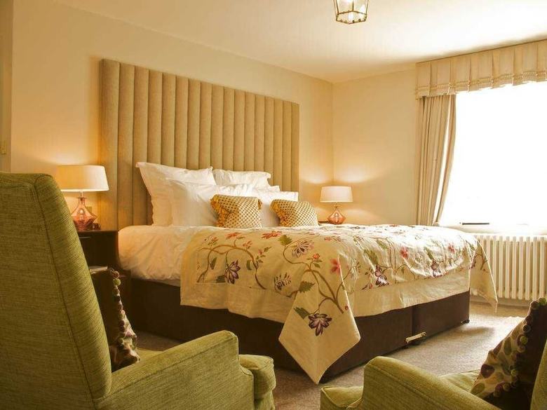 Hotel Lords Of The Manor