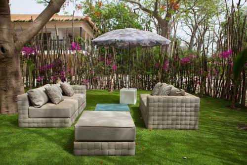 Hotel Les Pal�tuviers
