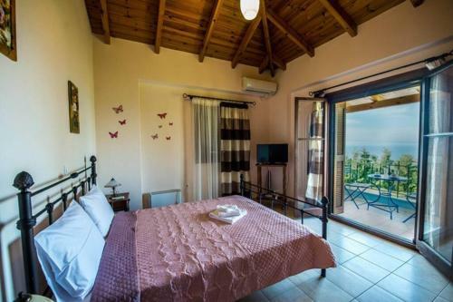 Kelly's Villa In Stoupa