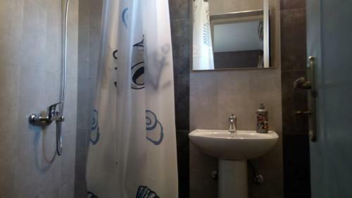 Aggelo 4 Bedroom Apartment